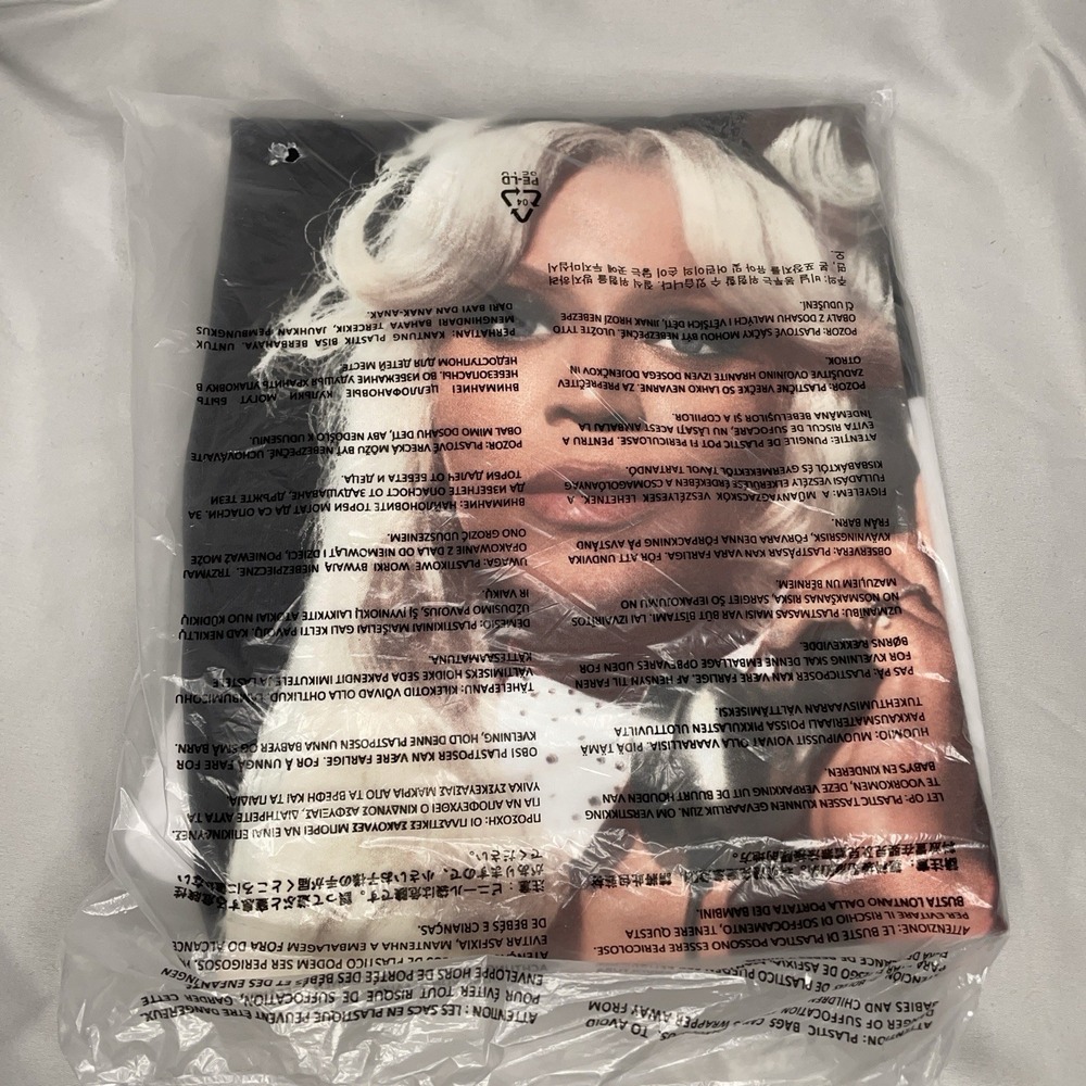 Beyonce Cowboy Carter Tour 2025 Official Merch  (VEGAS EXCLUSIVE) Large White
